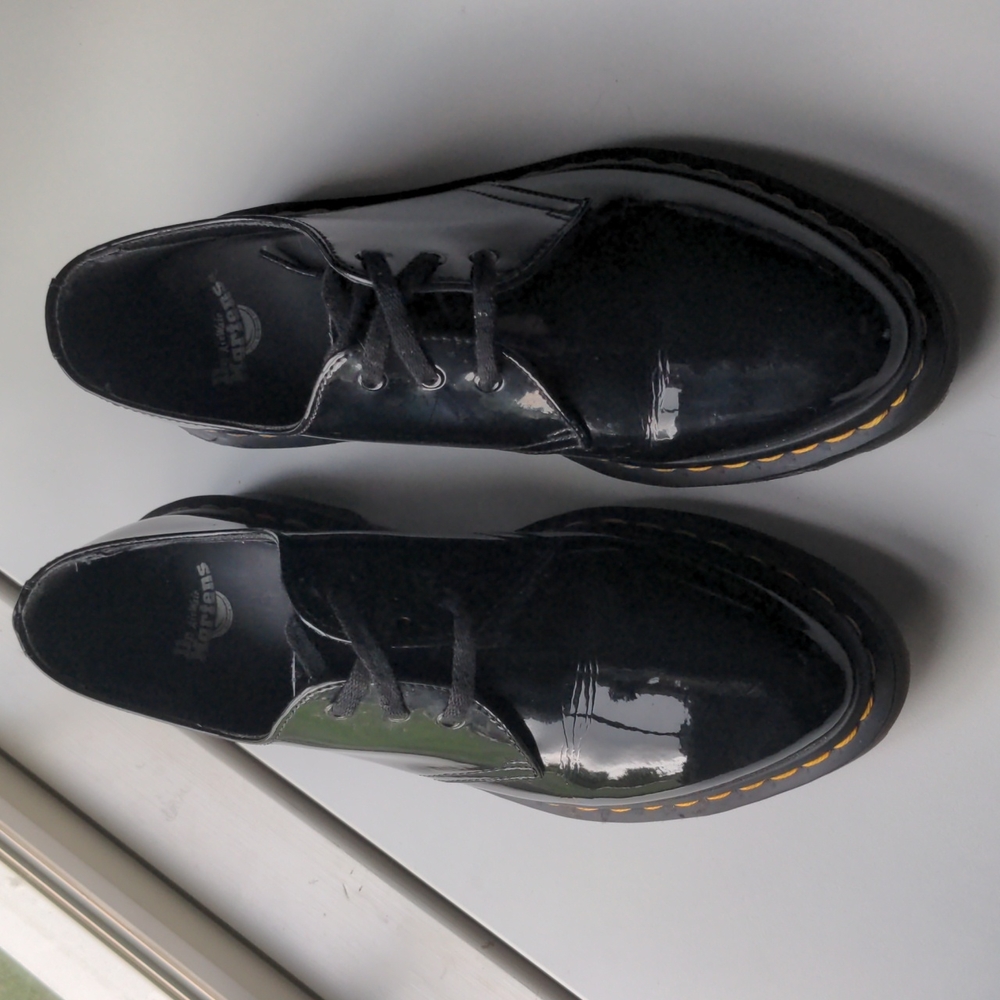 Dr. Martens Dupree US 8 UK 6